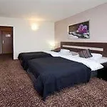 Cascade 3*