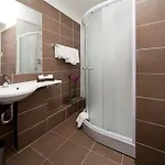Cascade فندق موست