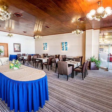 Hotel Cascade 3*