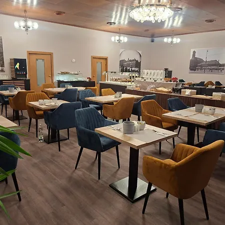 Cascade Hotel Most
