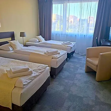 Cascade Hotel