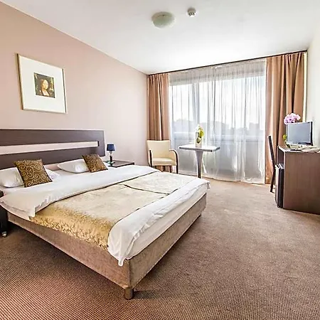 Cascade Hotel Most