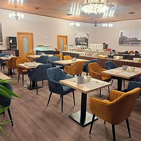 Cascade Hotel 3*