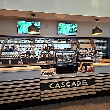 Cascade 3* Most