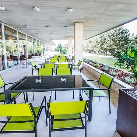 Hotel Cascade Most