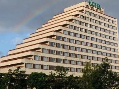 Cascade Hotel 3*