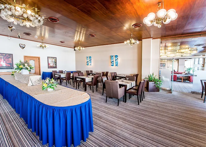 Hotel Cascade 3*