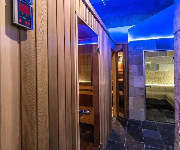 Hotel Cascade Most